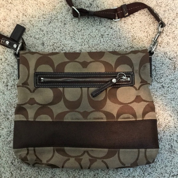 Coach purse crossbody - Picture 2 of 3